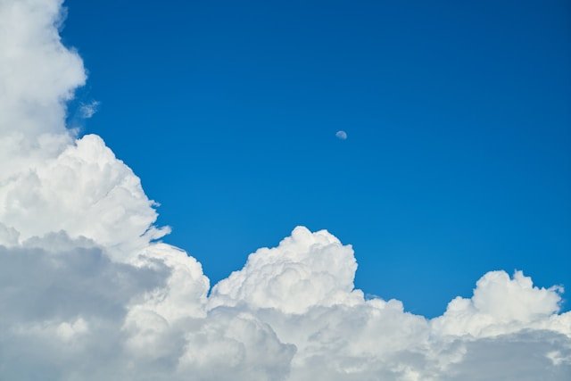 circular polarizer landscape blue sky clouds