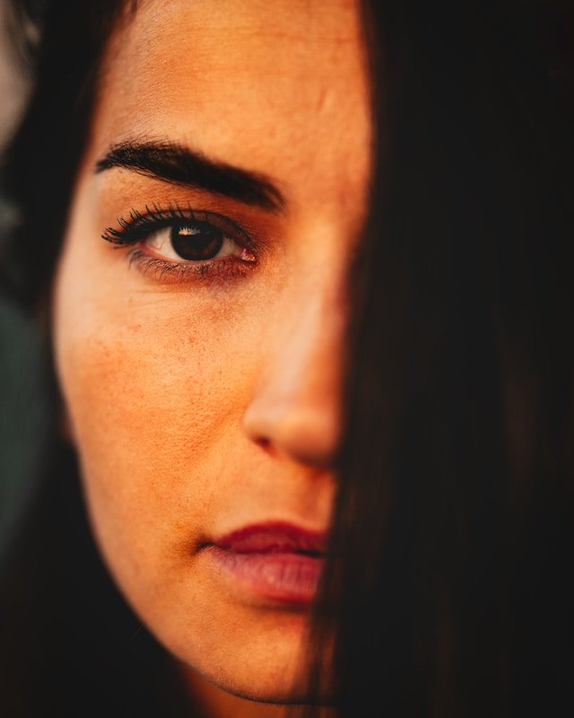 portrait sharp eye focus shallow depth of field